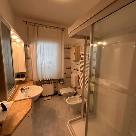 Grande Trilocale Vicino Al Mare - Agenzia Cocal Apartment *
